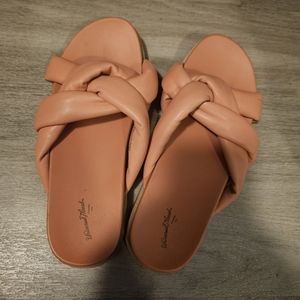 Universal Thread Braided Sandals Size 9